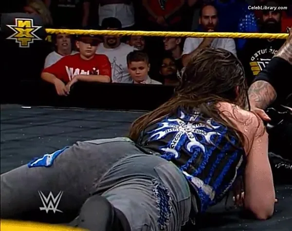 Nikki Cross photo 2 of 446