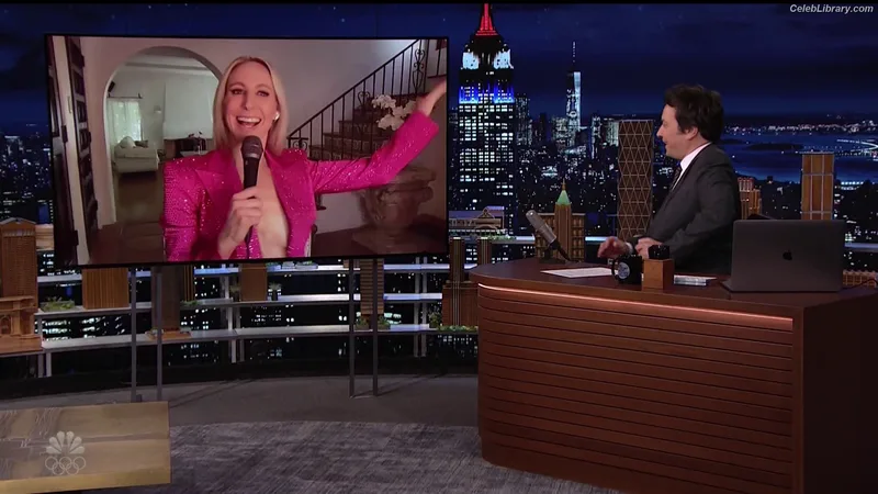 Nikki Glaser photo 6 of 560