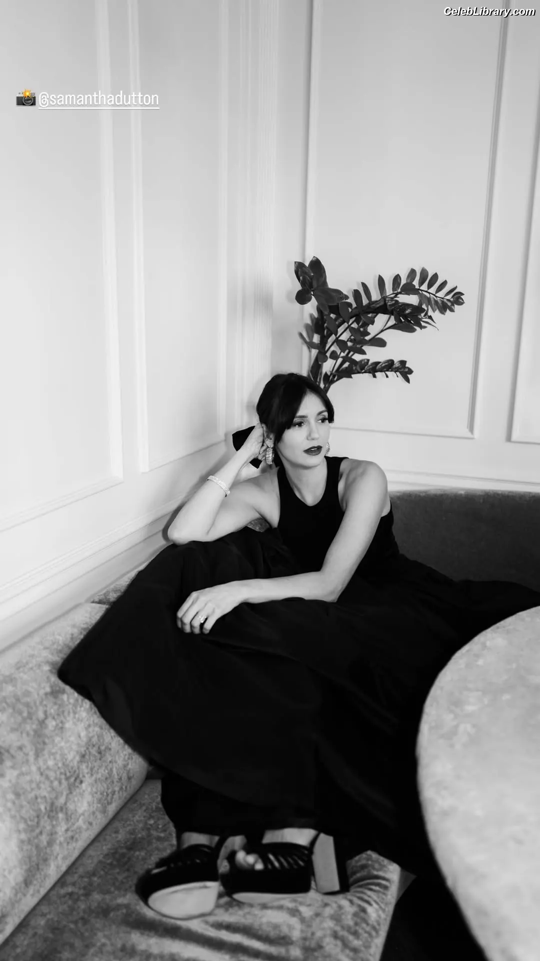 Nina Dodrev photo 17 of 2248