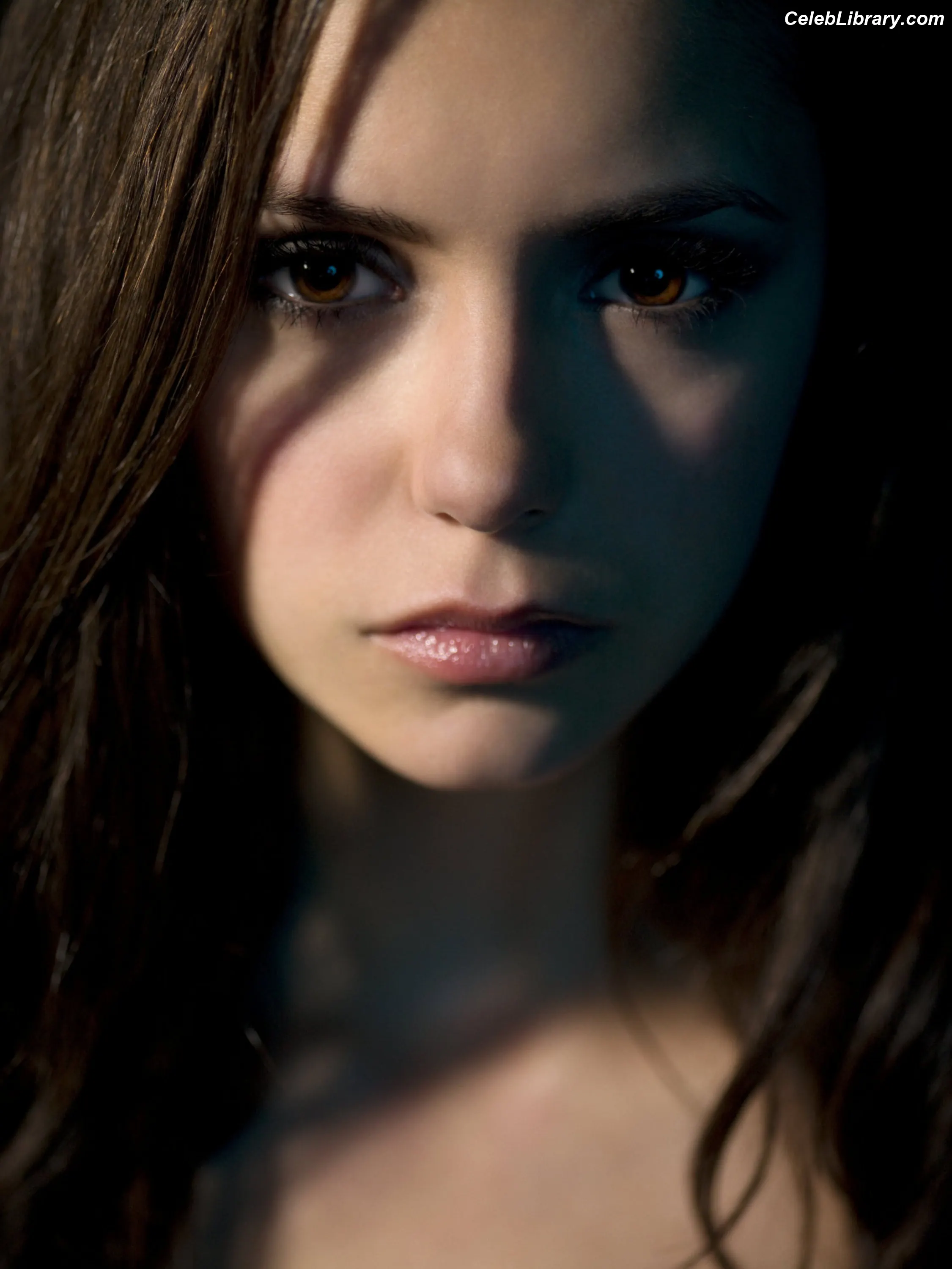 Nina Dodrev photo 5 of 2248