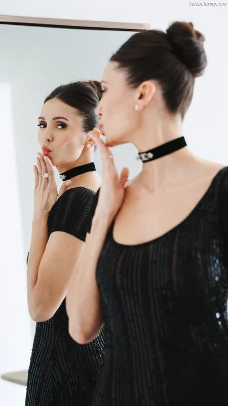 Nina Dodrev photo 14 of 2238