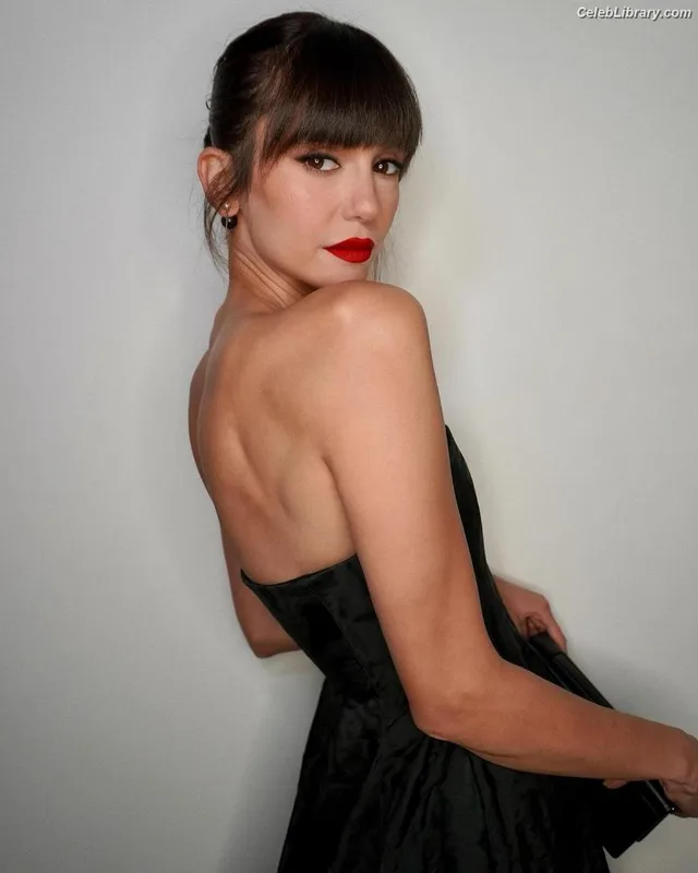 Nina Dodrev photo 18 of 2238