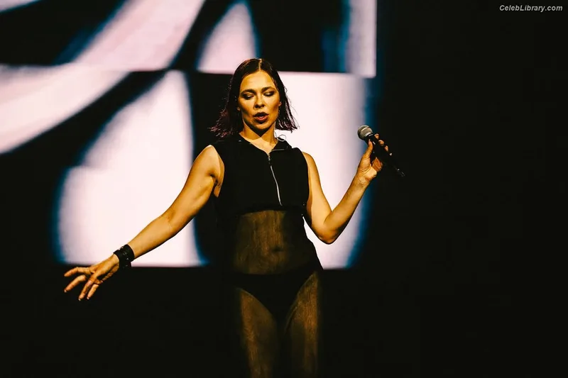 Nina Kraviz photo 2 of 89