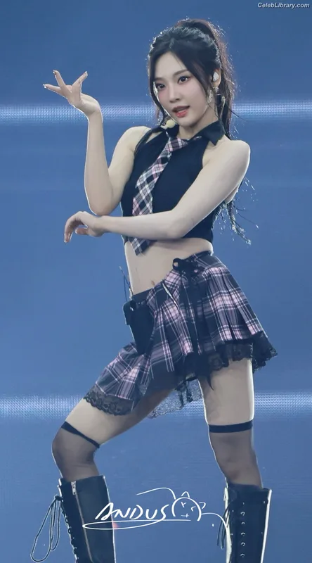 Ningning (aespa) photo 11 of 3045