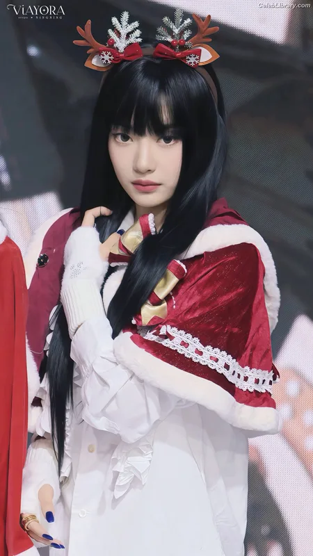 Ningning (aespa) photo 11 of 3045