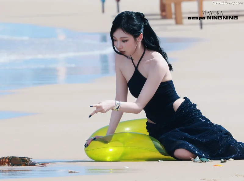 Ningning (aespa) photo 11 of 3045