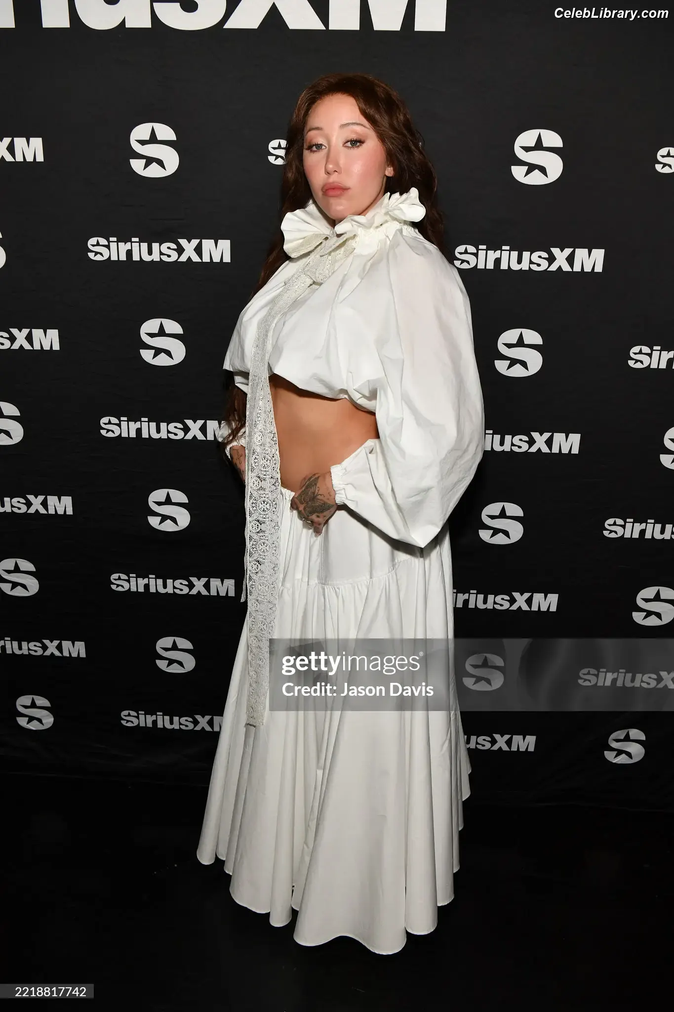 Noah Cyrus photo 14 of 911