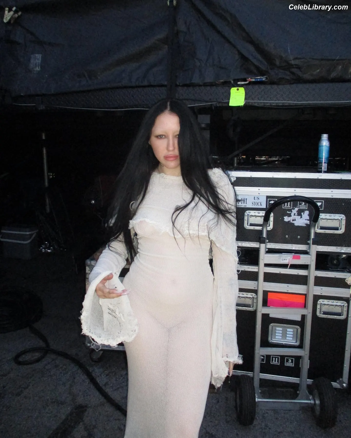 Noah Cyrus photo 23 of 911