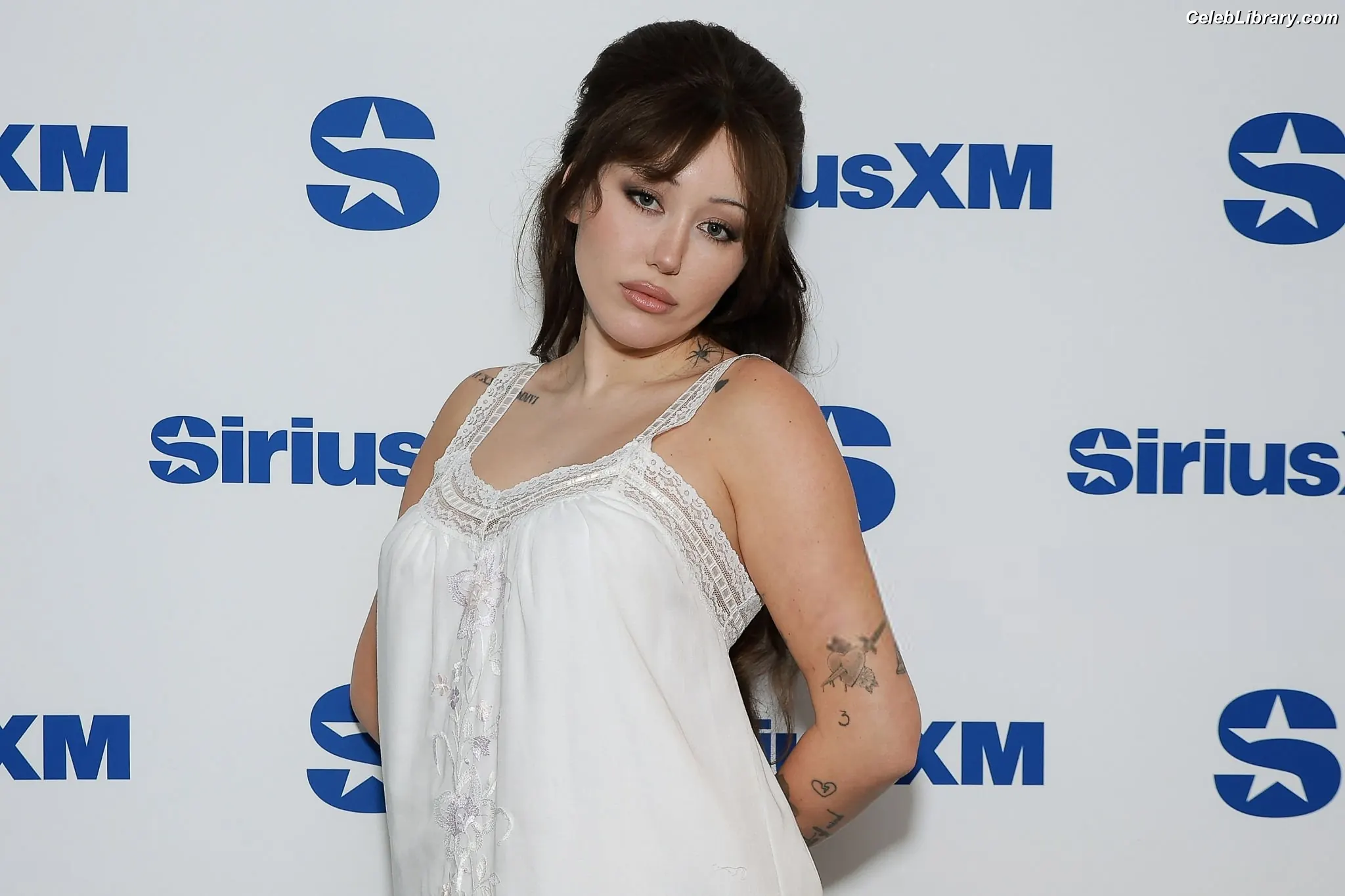 Noah Cyrus photo 21 of 911