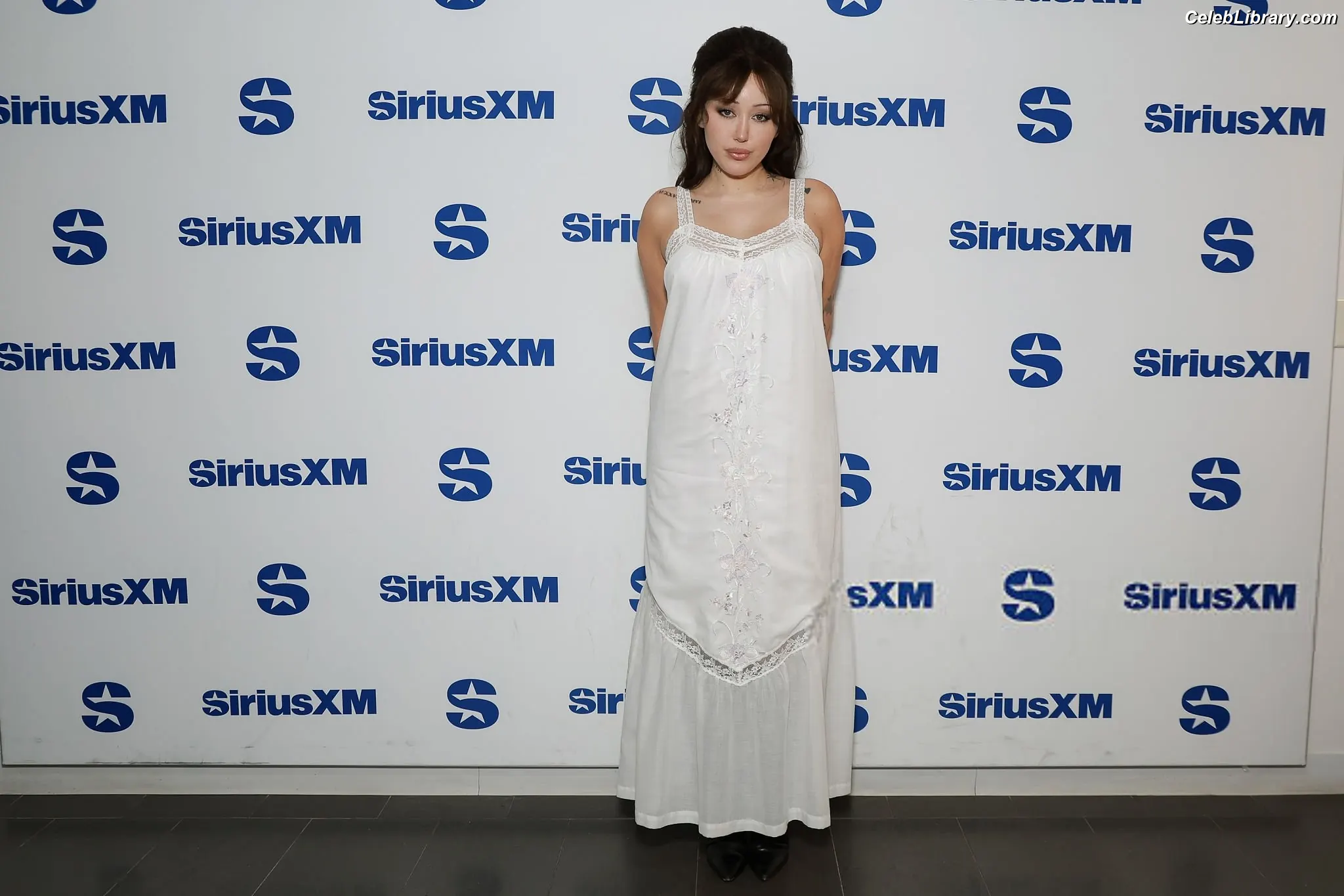 Noah Cyrus photo 22 of 911
