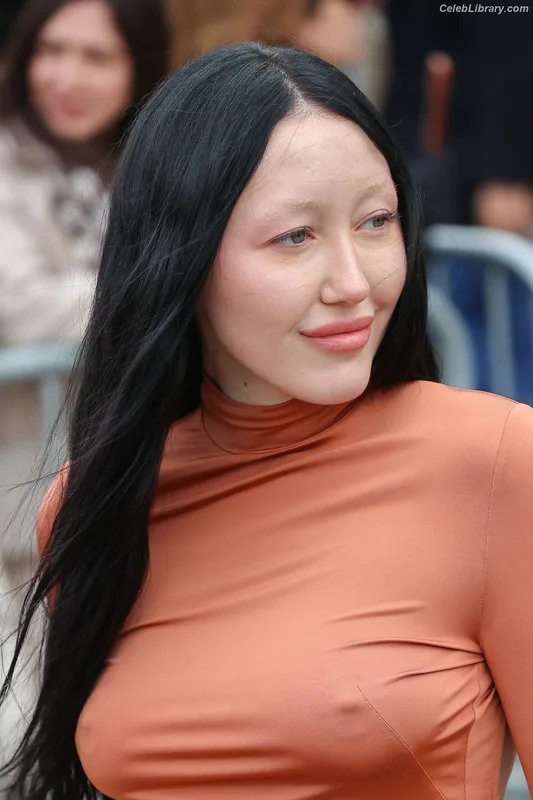 Noah Cyrus photo 24 of 908