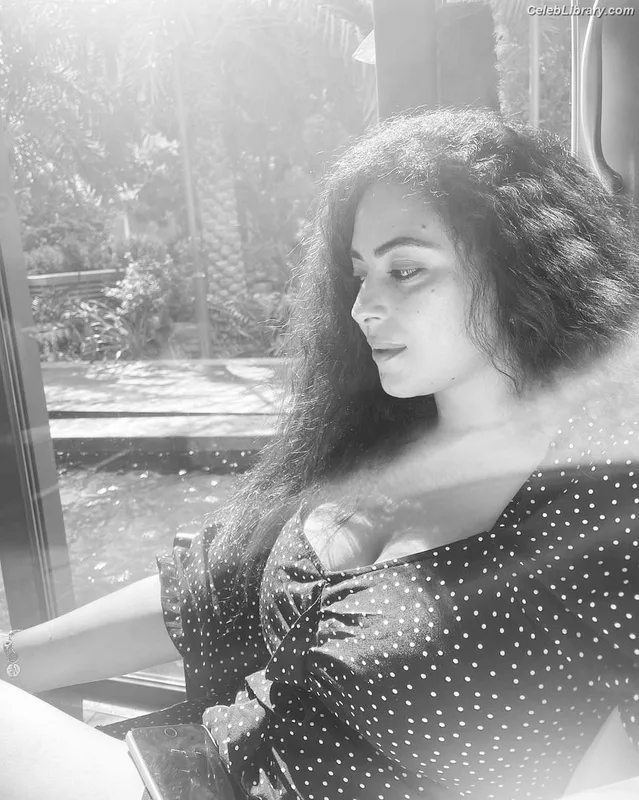 Noha Abdin photo 21 of 101