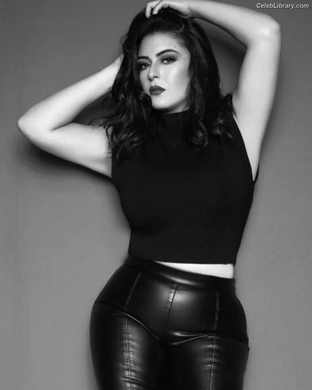 Noha Abdin photo 4 of 101