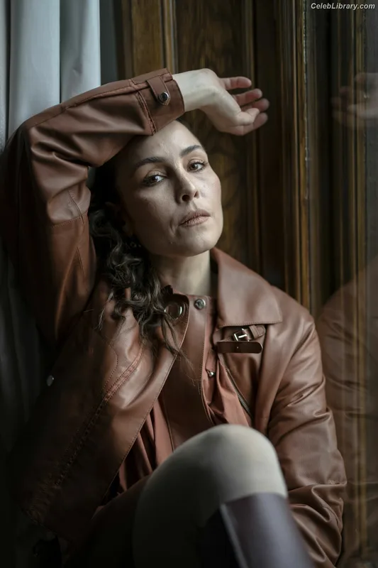 Noomi Rapace photo 2 of 26