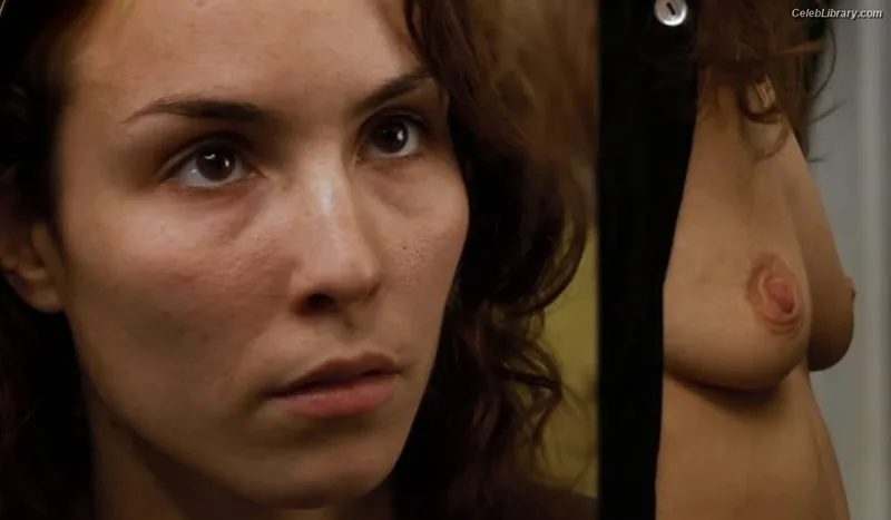 Noomi Rapace photo 9 of 26