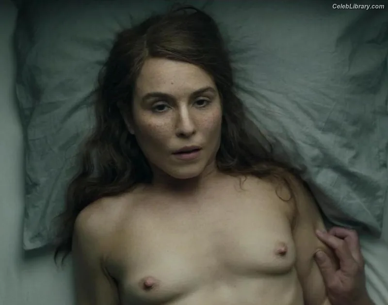 Noomi Rapace photo 20 of 26