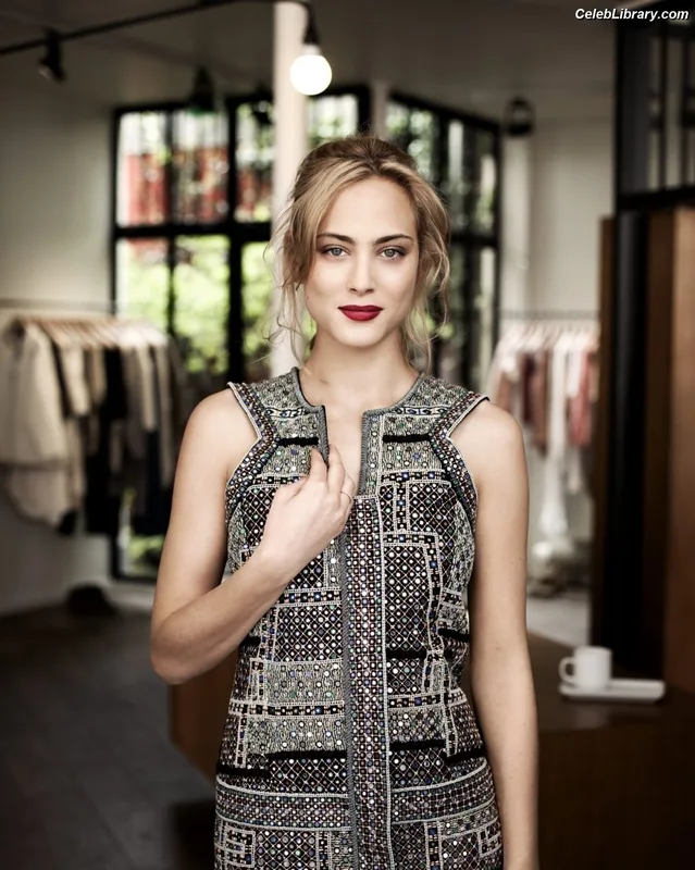 Nora Arnezeder photo 9 of 66