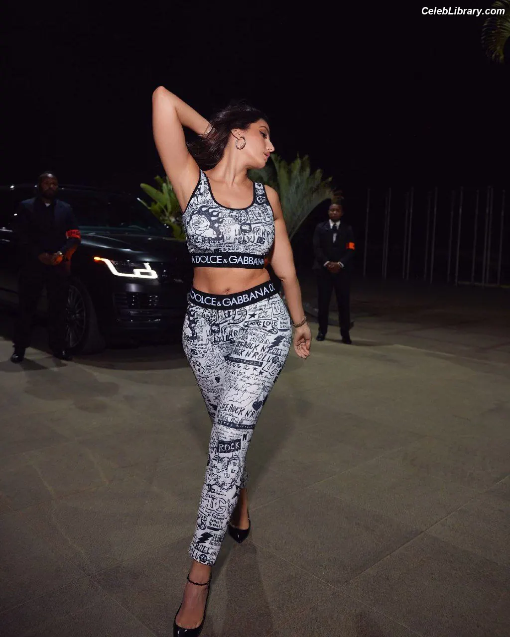 Nora Fatehi photo 7 of 378