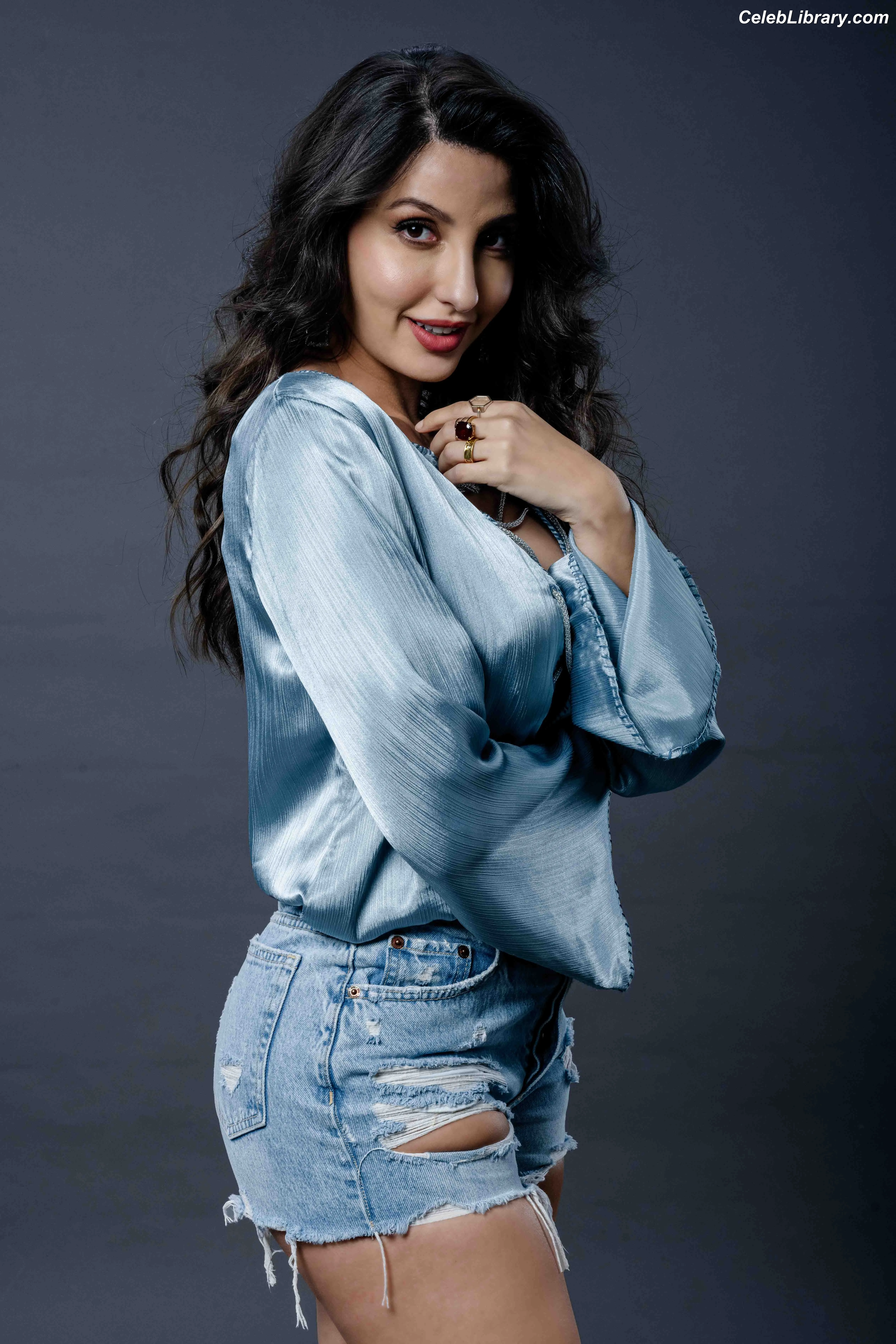 Nora Fatehi photo 18 of 378