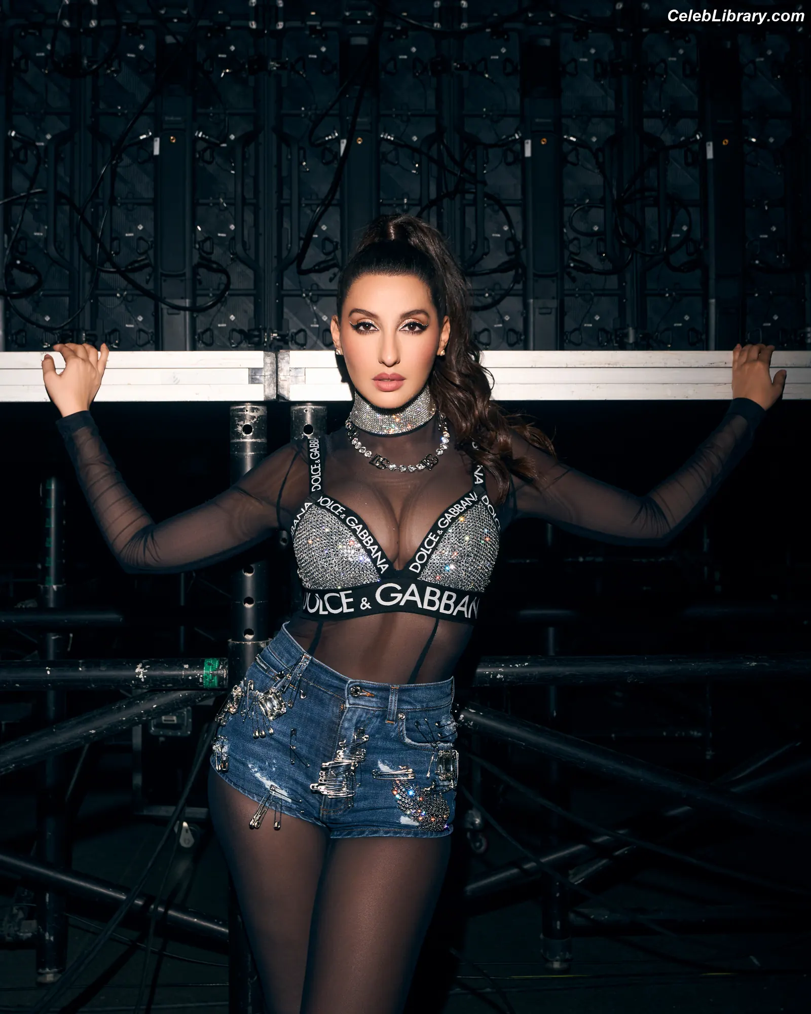 Nora Fatehi photo 6 of 378