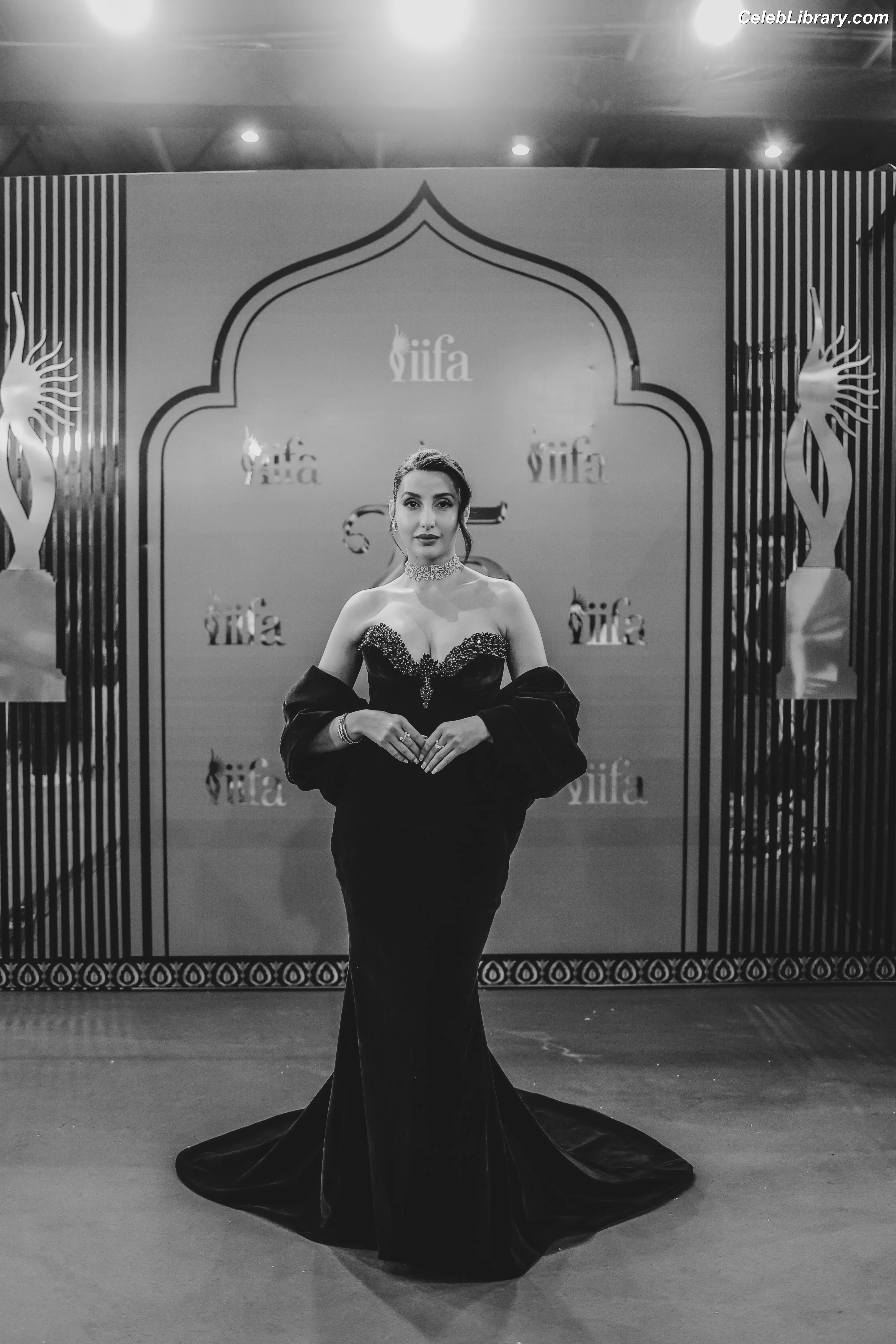 Nora Fatehi photo 16 of 378