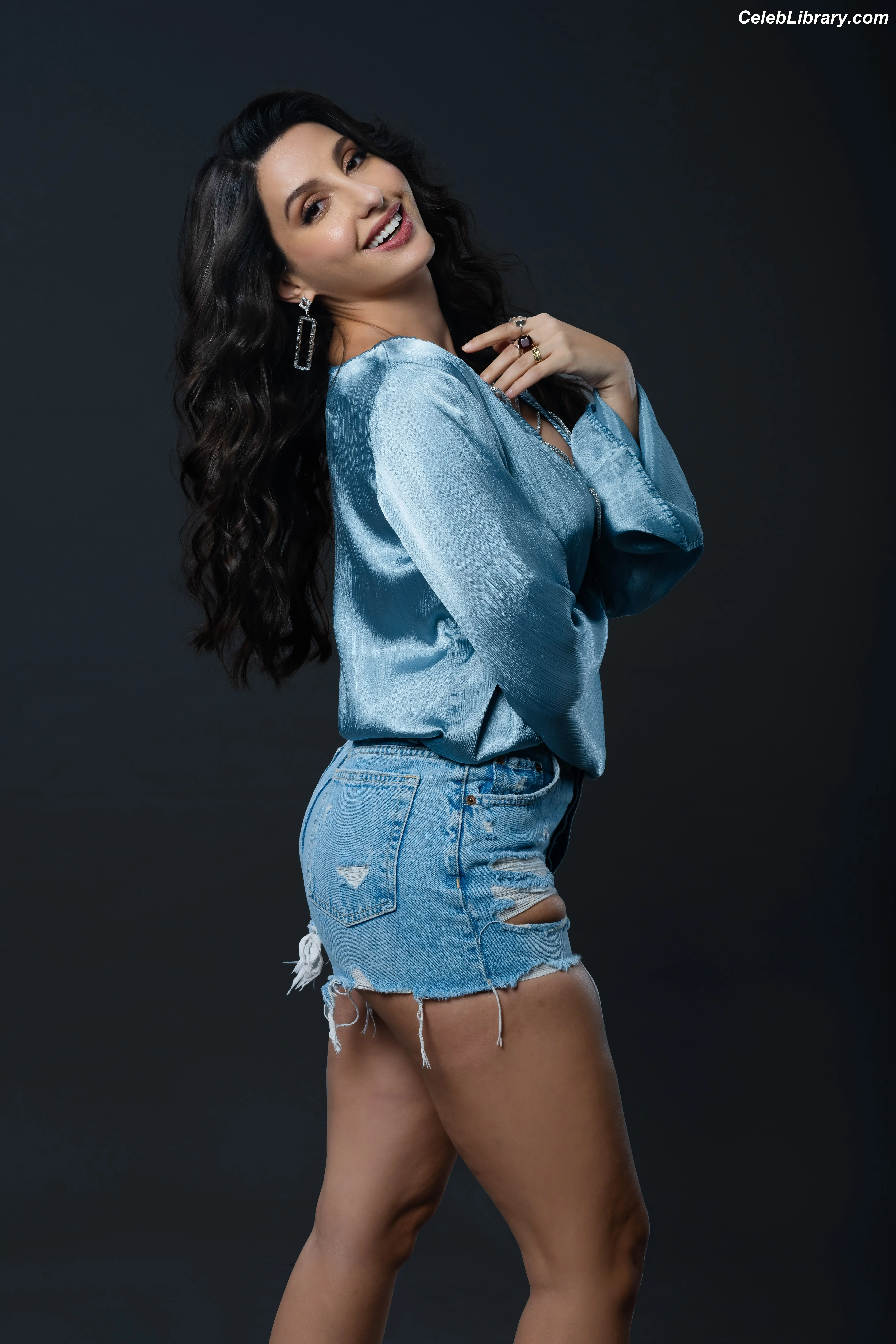 Nora Fatehi photo 21 of 378