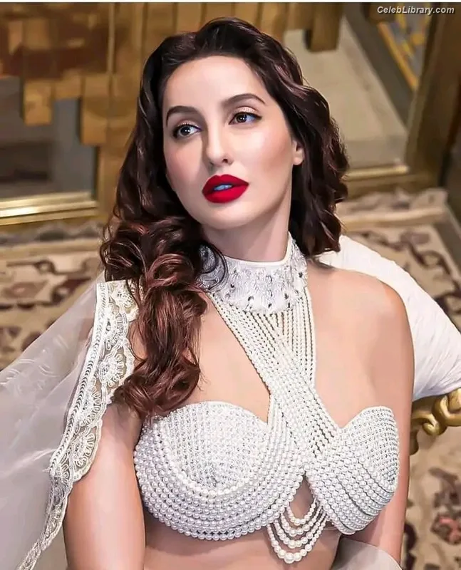 Nora Fatehi photo 15 of 379