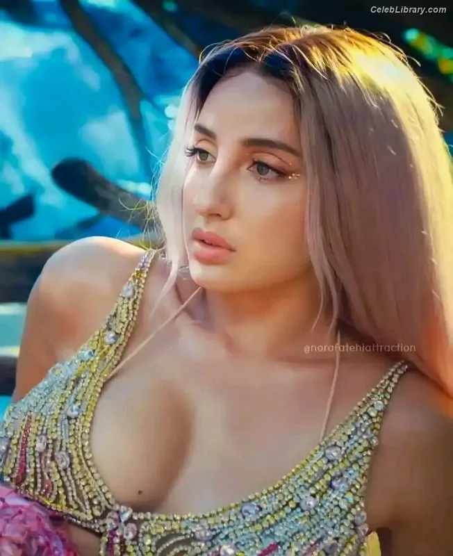 Nora Fatehi photo 17 of 379