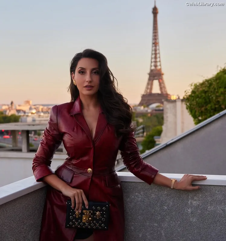 Nora Fatehi photo 6 of 379