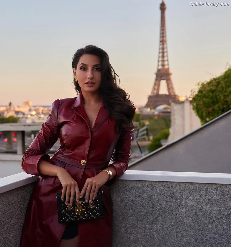 Nora Fatehi photo 9 of 379