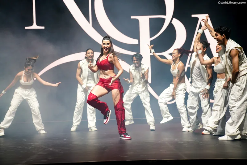 Nora Fatehi photo 9 of 379