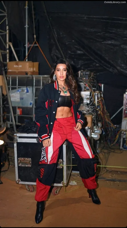 Nora Fatehi photo 9 of 379