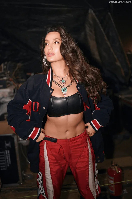 Nora Fatehi photo 8 of 379