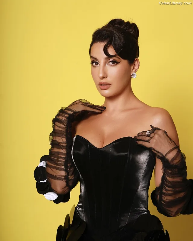 Nora Fatehi photo 10 of 379