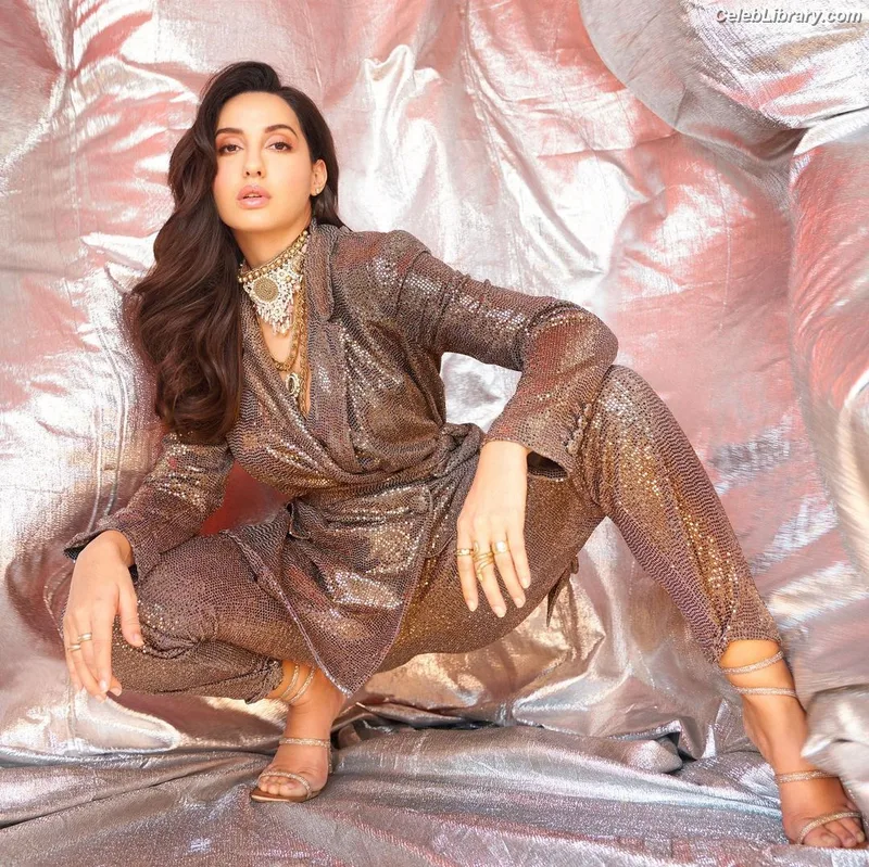 Nora Fatehi photo 18 of 379