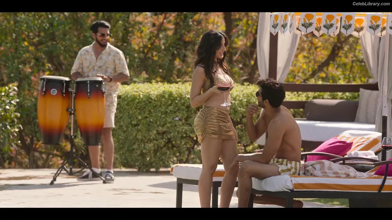 Nora Fatehi photo 4 of 379