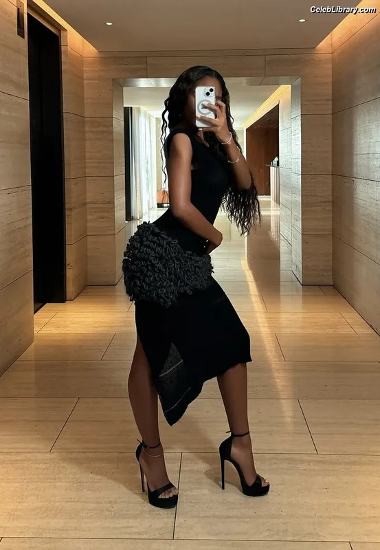 Normani photo 7 of 520