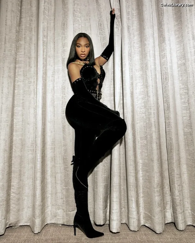 Normani photo 1 of 520