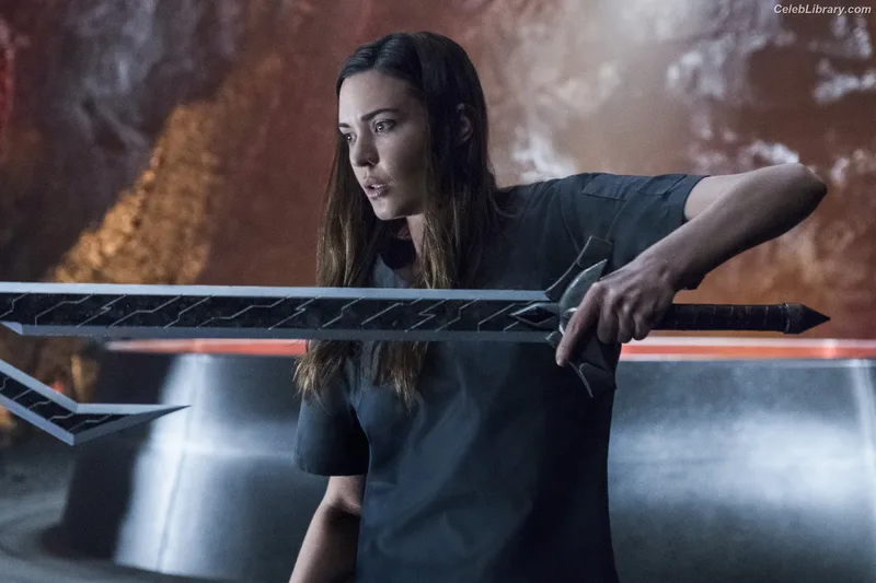 Odette Annable photo 1 of 90