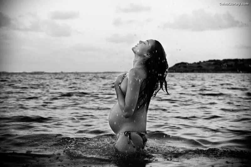 Odette Annable photo 3 of 90