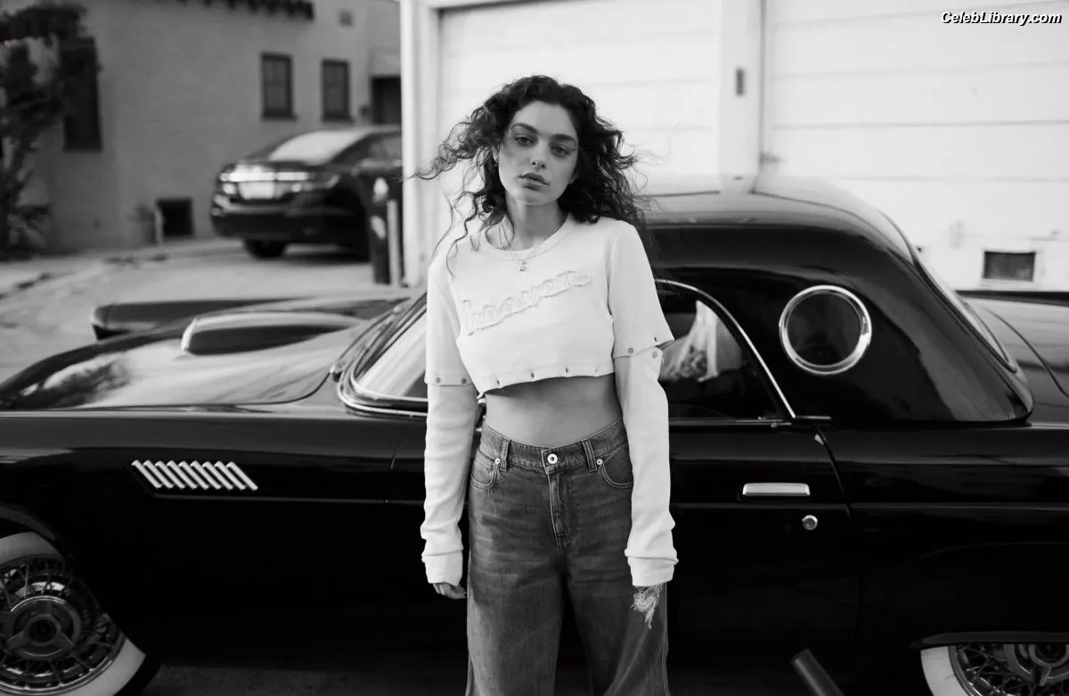 Odeya Rush photo 16 of 152