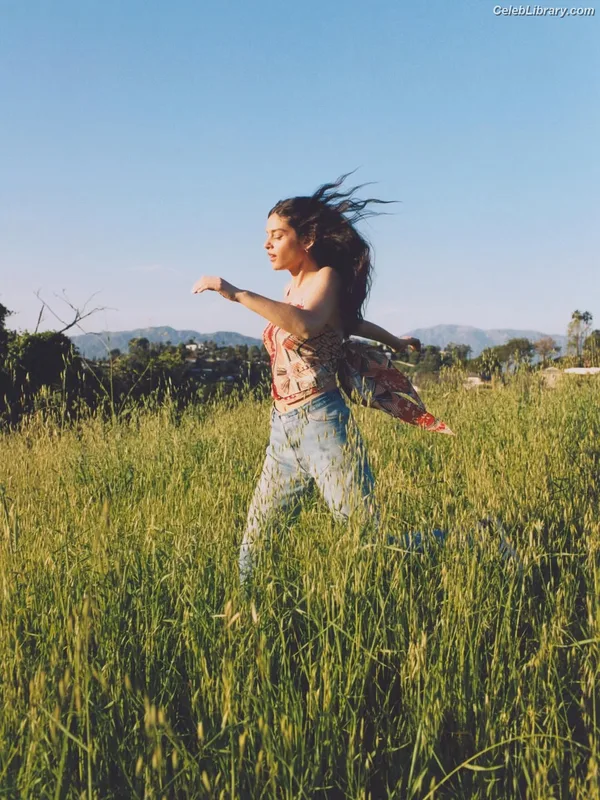 Odeya Rush photo 23 of 153