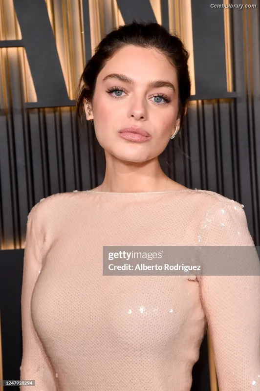 Odeya Rush photo 21 of 153