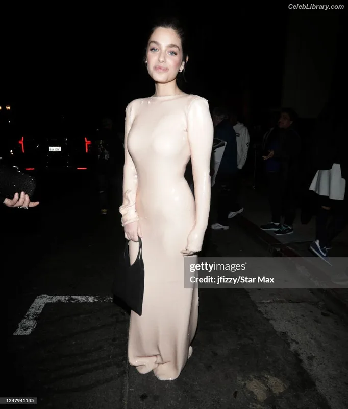 Odeya Rush photo 22 of 153