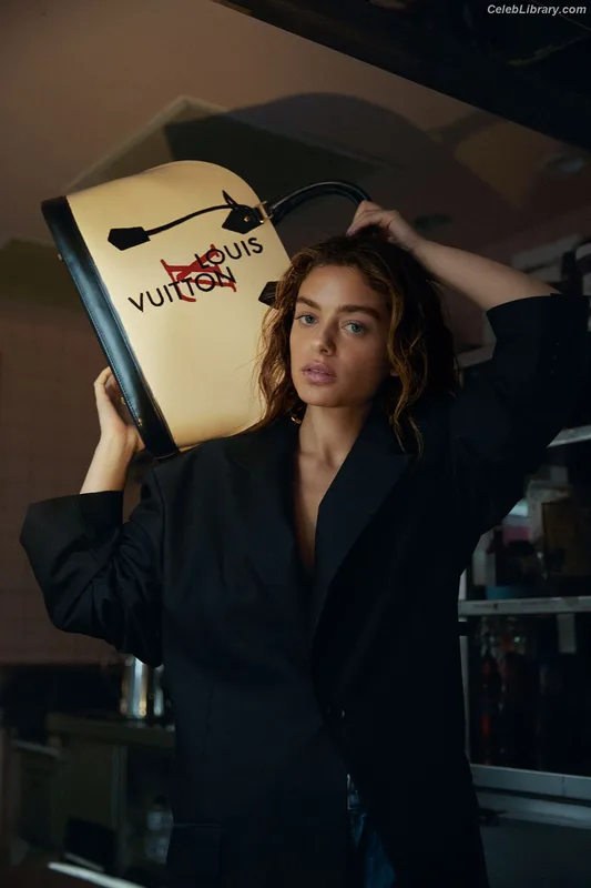 Odeya Rush photo 13 of 153