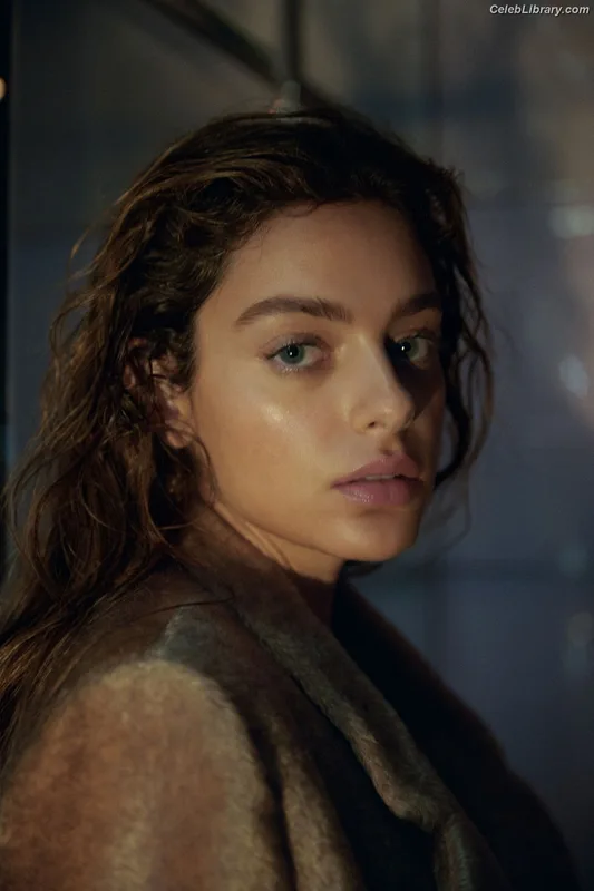 Odeya Rush photo 21 of 153
