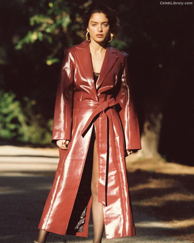 Odeya Rush photo 6 of 153