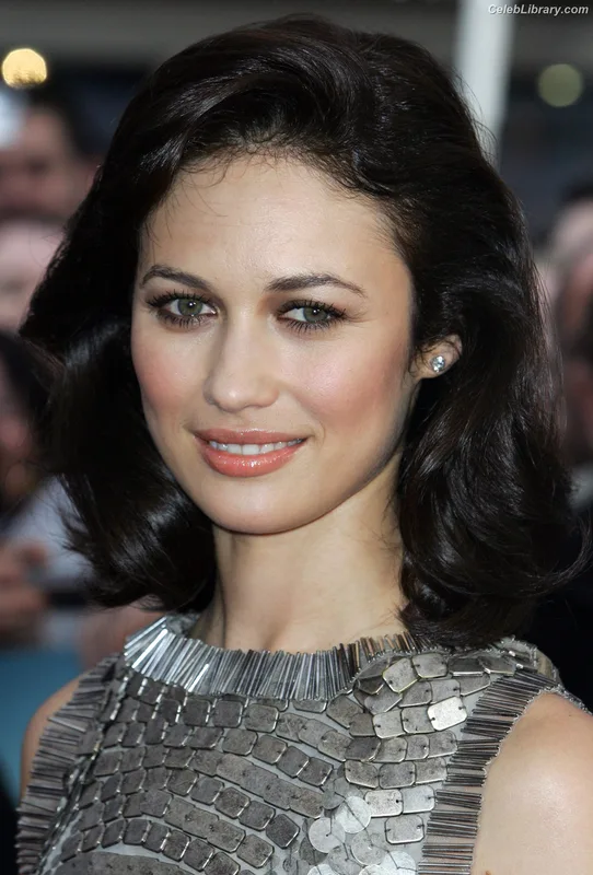 Olga Kurylenko photo 9 of 310