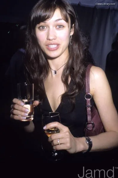 Olga Kurylenko photo 10 of 310