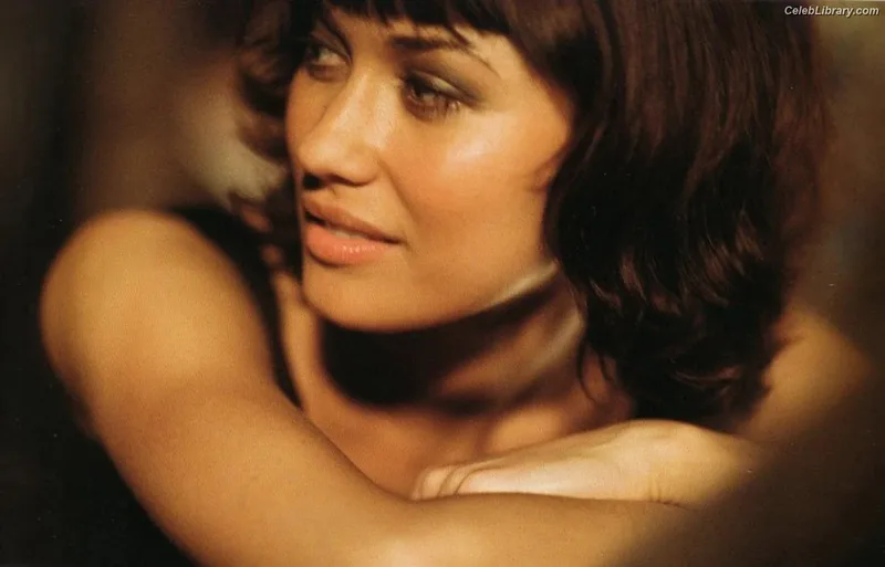 Olga Kurylenko photo 3 of 310